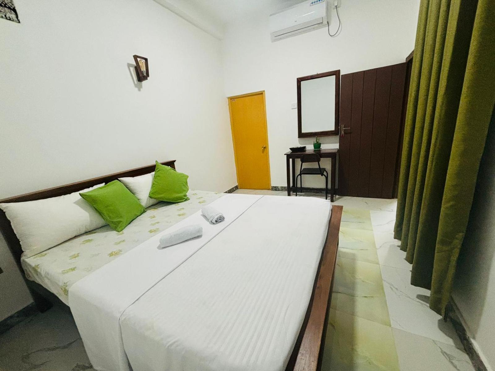Jaya Villa - Near Airport Negombo Exteriér fotografie